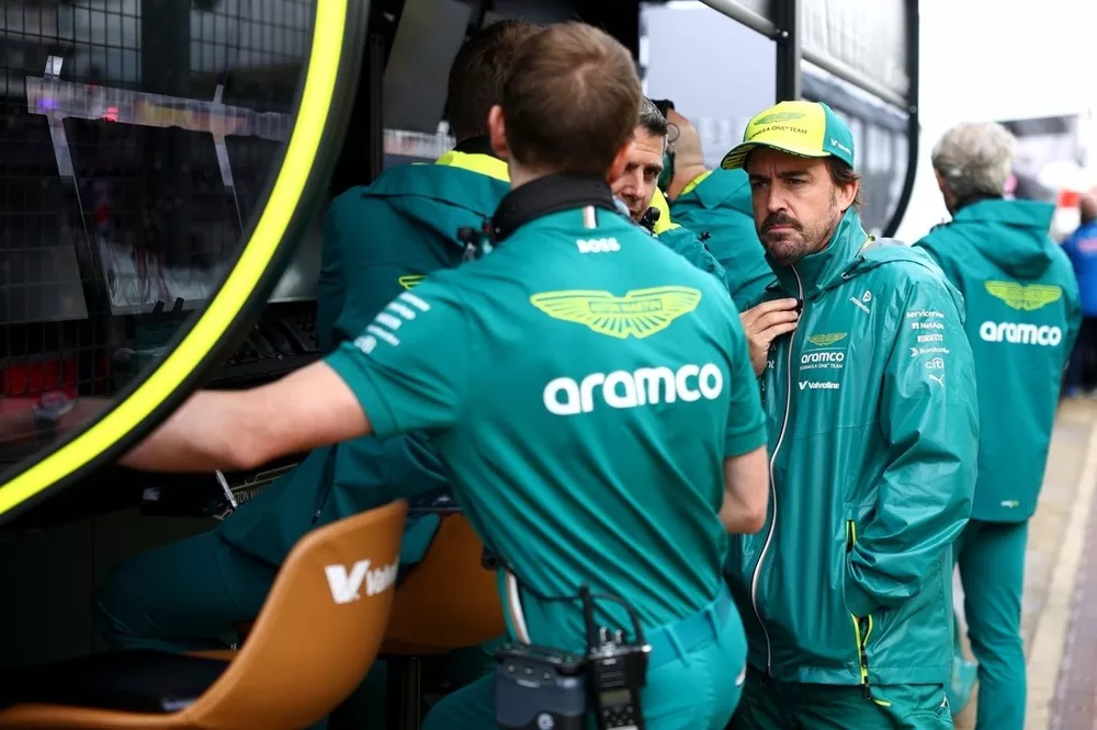 Fernando Alonso, Aston Martin Racing