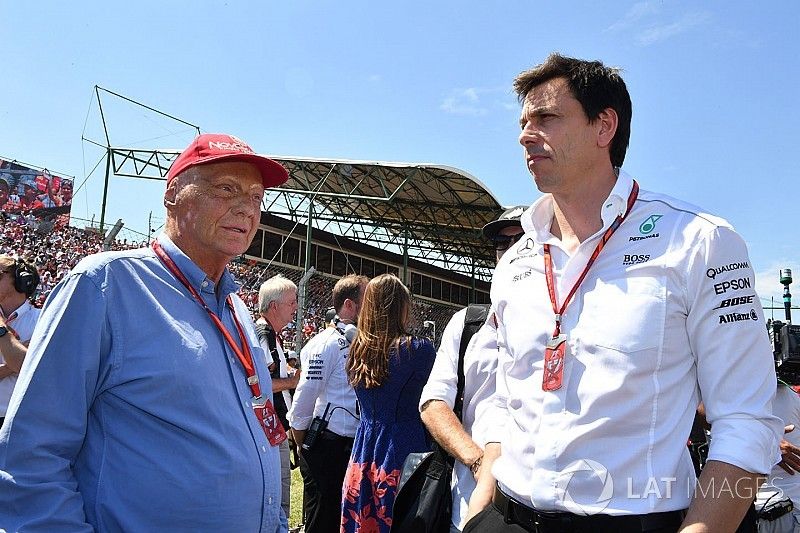 Niki Lauda, Mercedes AMG F1 W08 Presidente no ejecutivo y Toto Wolff, Mercedes AMG F1 W08 Director d