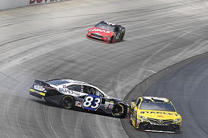 Suarez avoids carnage for career-best finish at Dover