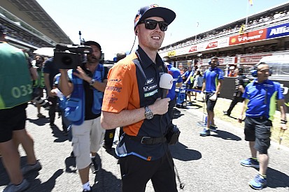 Bradley Smith évite l'opération et espère courir à Assen