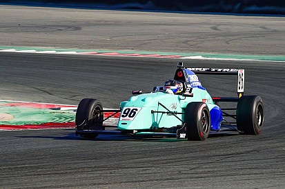 MRF Challenge: Шумахер-молодший покращує позиції, але програє лідеру