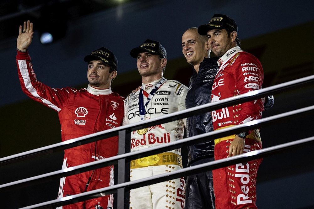Charles Leclerc, Scuderia Ferrari, Max Verstappen, Red Bull Racing,  Sergio Pérez, Red Bull Racing