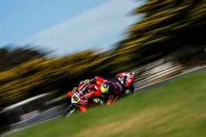 Bautista recupera sensaciones en Australia: "Empiezo a pilotar yo la moto, no ella a m&iacute;"