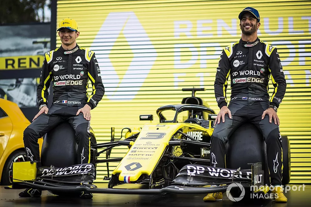 Esteban Ocon, Renault F1 Team et Daniel Ricciardo, Renault F1 Team
