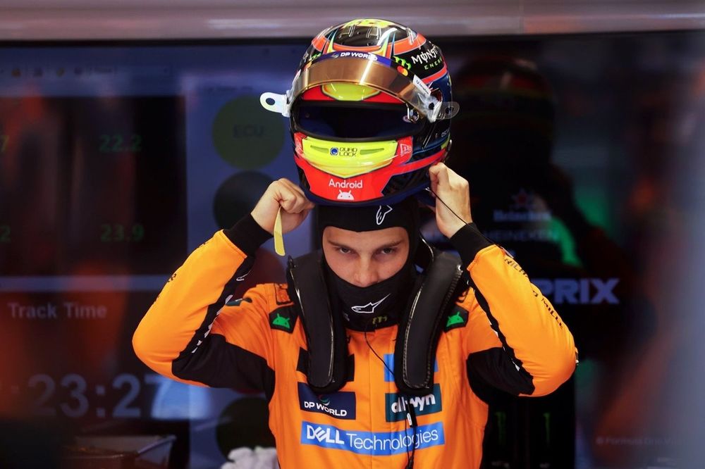 Oscar Piastri Avoids Penalty for Dutch GP Pitlane Incident, McLaren Fined