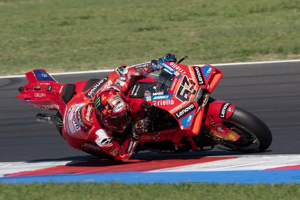 VR46 desvela que Bagnaia usó la GP24 de Morbidelli en el test de Misano