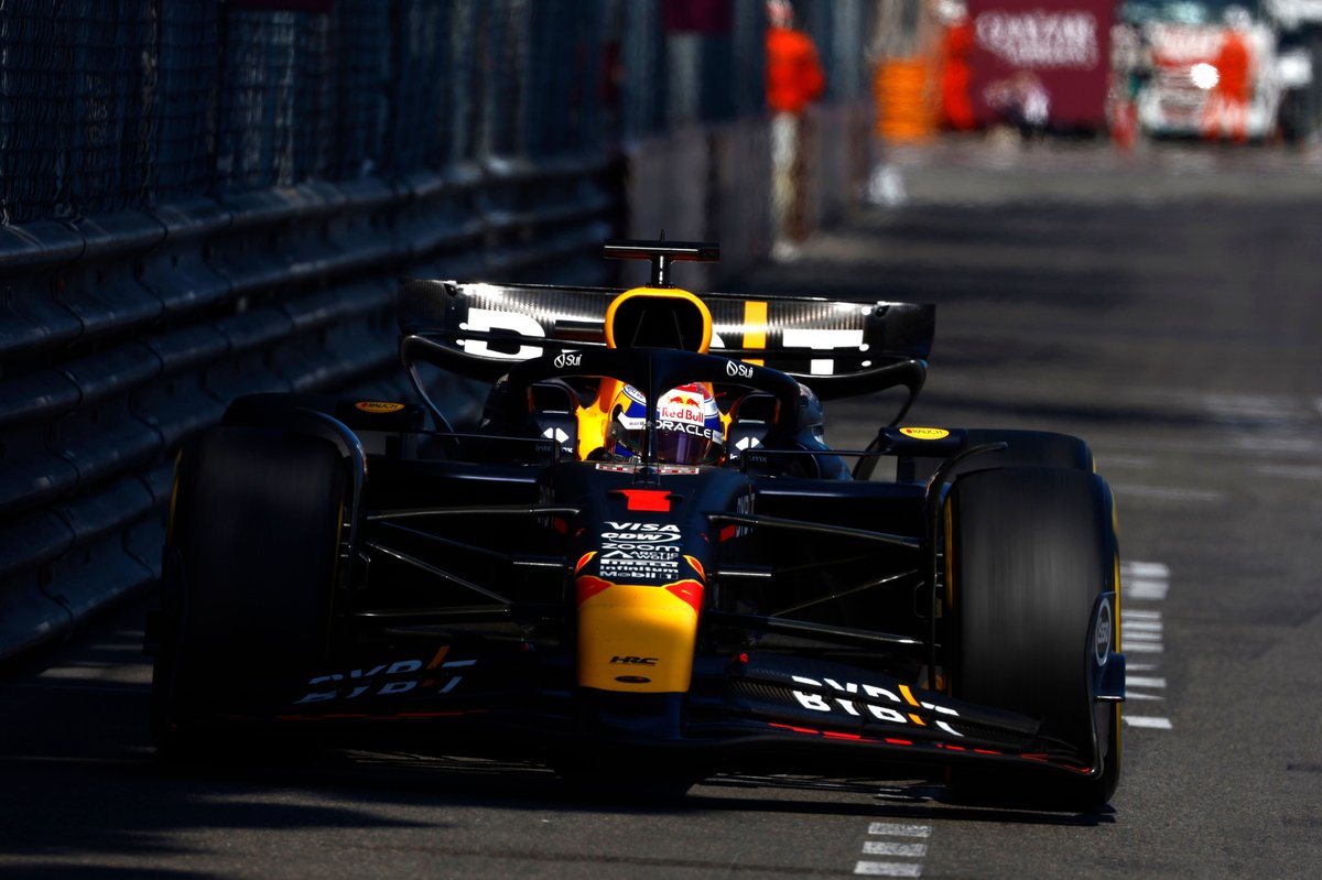 1/18レッドブルF1RB18 Mフェルスタッペン2022年モナコGP3位 ミニチャンプス 1/18 オラクル レッドブルレーシング RB18 2022