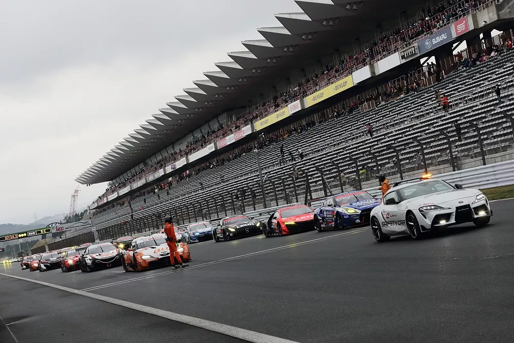 Safety car practice
