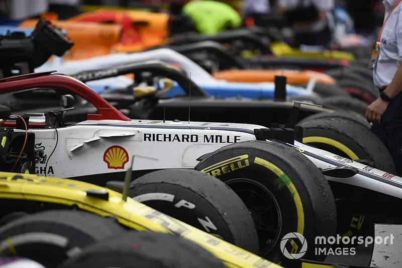 Los coches en Parc Ferme despu&eacute;s de la carrera