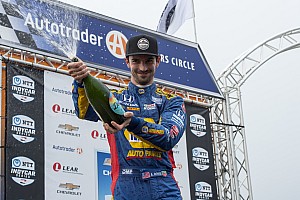 Rossi y Honda se mantienen con Andretti Autosport