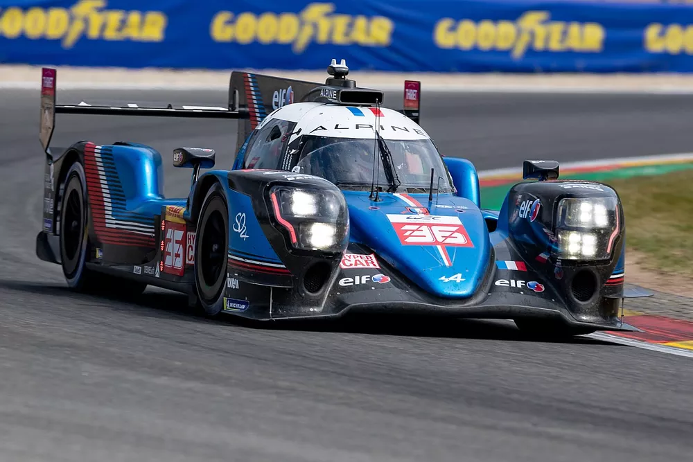 #36 Alpine Elf Team Alpine A480 - Gibson LMP1: Andr&eacute; Negr&atilde;o, Nicolas Lapierre, Matthieu Vaxiviere