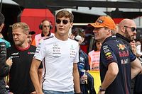 Russell: "Verstappen se queja porque quiere m&aacute;s dinero"