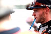 Binder tiró a Miller por ser "demasiado cerrado de mente"