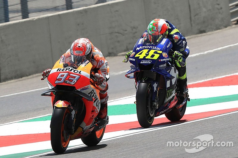 Rossi tudja, hogy a rekordjai Marquez miatt veszélybe kerültek