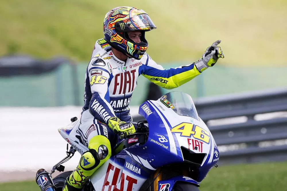 Valentino Rossi, Fiat Yamaha Team, f&ecirc;te sa victoire
