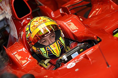 GALERÍA: hace 10 años Rossi a bordo de un Ferrari de F1
