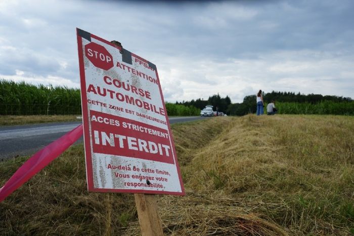 Tres personas mueren tras un grave accidente en un rally en Francia