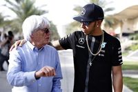 Bernie Ecclestone: Lewis Hamilton tuvo "suerte" con sus t&iacute;tulos mundiales