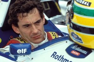 Assessora de Senna reafirma que piloto morreu na pista e relata influência de Ecclestone para impedir cancelamento de GP