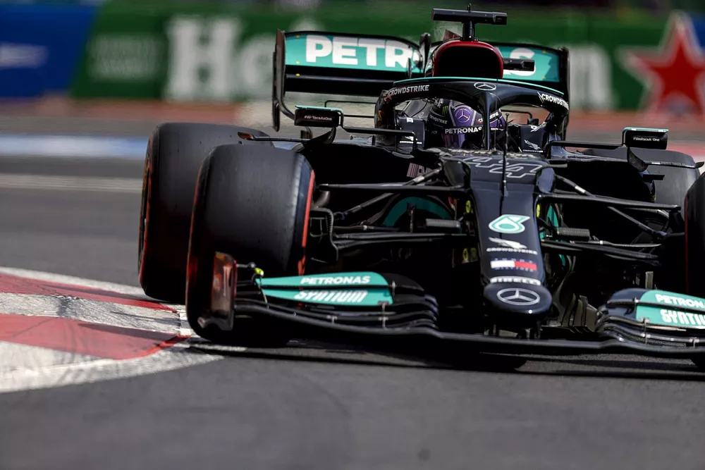 Lewis Hamilton, Mercedes W12
