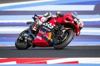 Acosta lidera el FP2 de la Emilia Romagna y Márquez suma su 18ª caída del año