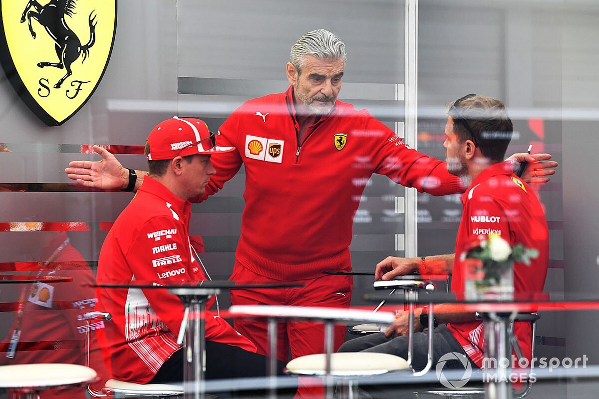 Arrivabene carga contra Ferrari: