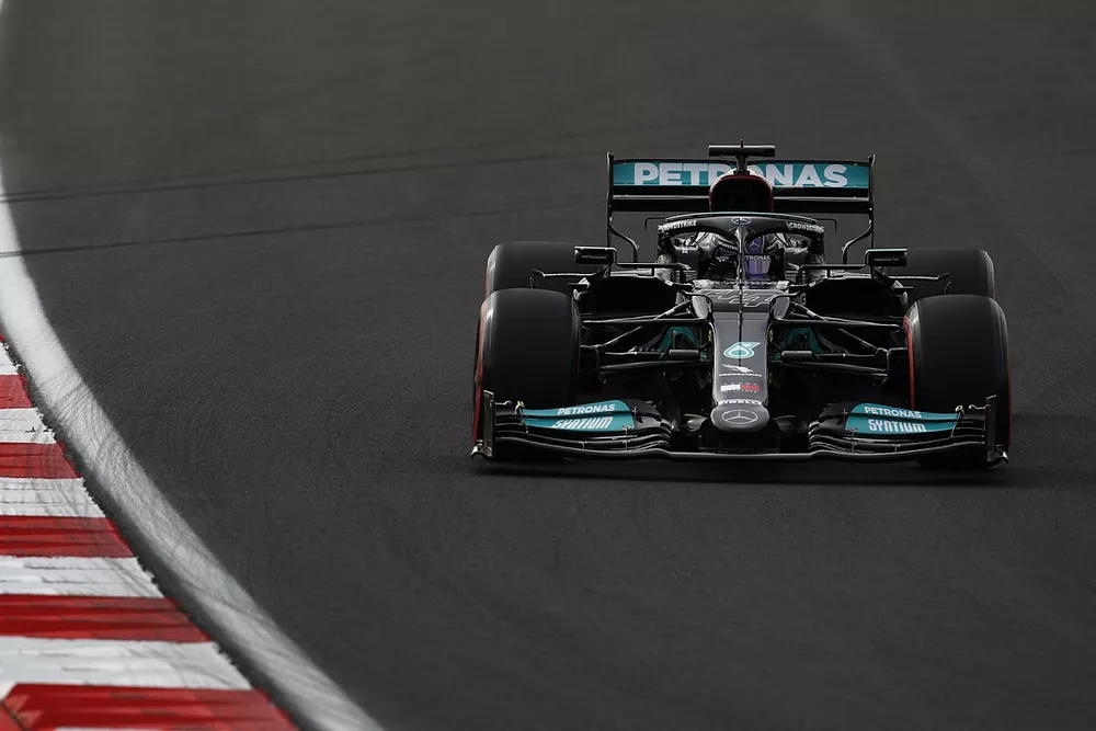 Lewis Hamilton, Mercedes W12