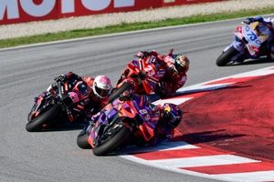 El caliente cruce entre Bastianini y Espargaró tras la carrera en Barcelona
