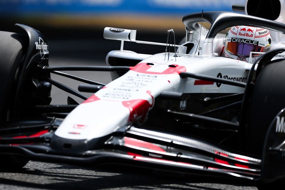 1/43 レッドブル RB21 日本GP フェルスタッペン 角田裕毅　岩佐サイン スパーク 1/43 レッドブル RB21 No.22 2025 F1 日本GP 角田裕毅 完成品