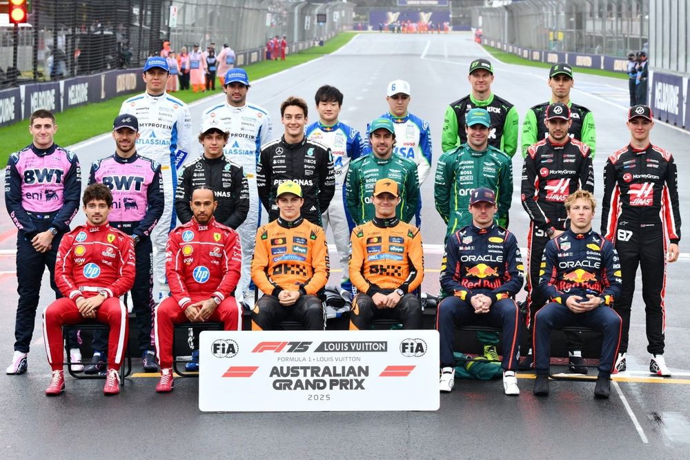 F1 drivers group photo