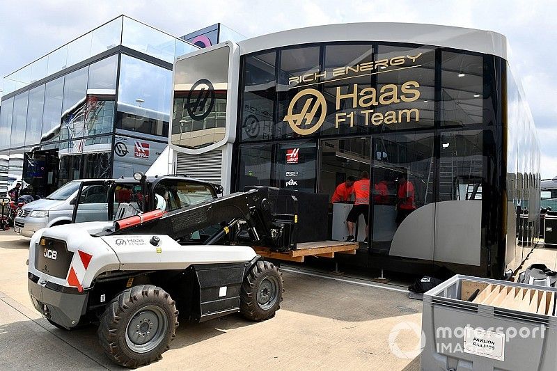 Haas F1 set up their hospitality centre