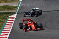 Hamilton cr&ecirc; que Ferrari possa estar 0s5 &agrave; frente da Mercedes