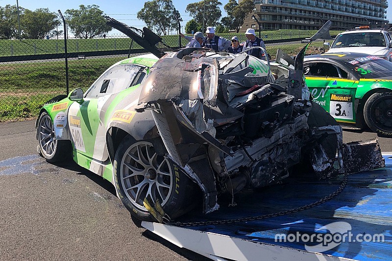 Bathurst: la Porsche della Black Swan sbatte e va in fiamme, Tim Pappas in ospedale