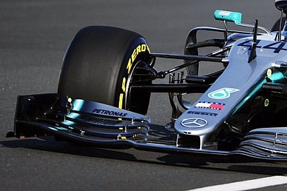 GALERÍA: Lewis Hamilton se estrena en el Mercedes W10