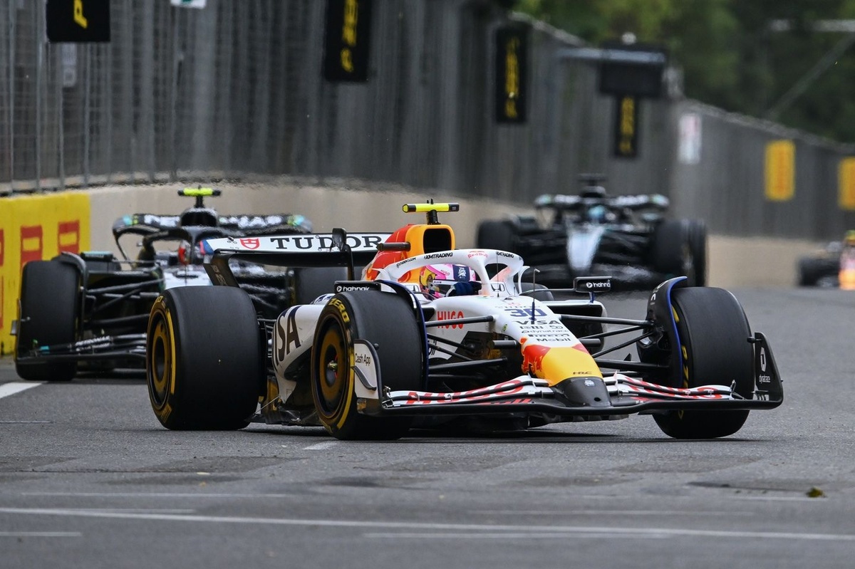 F1 12年可夢偉、日本GP3位HRTデラロサ、アロンソF2012 1/18 マテル フェラーリ F2012 F.アロンソ | F1ミニカーあれこれ