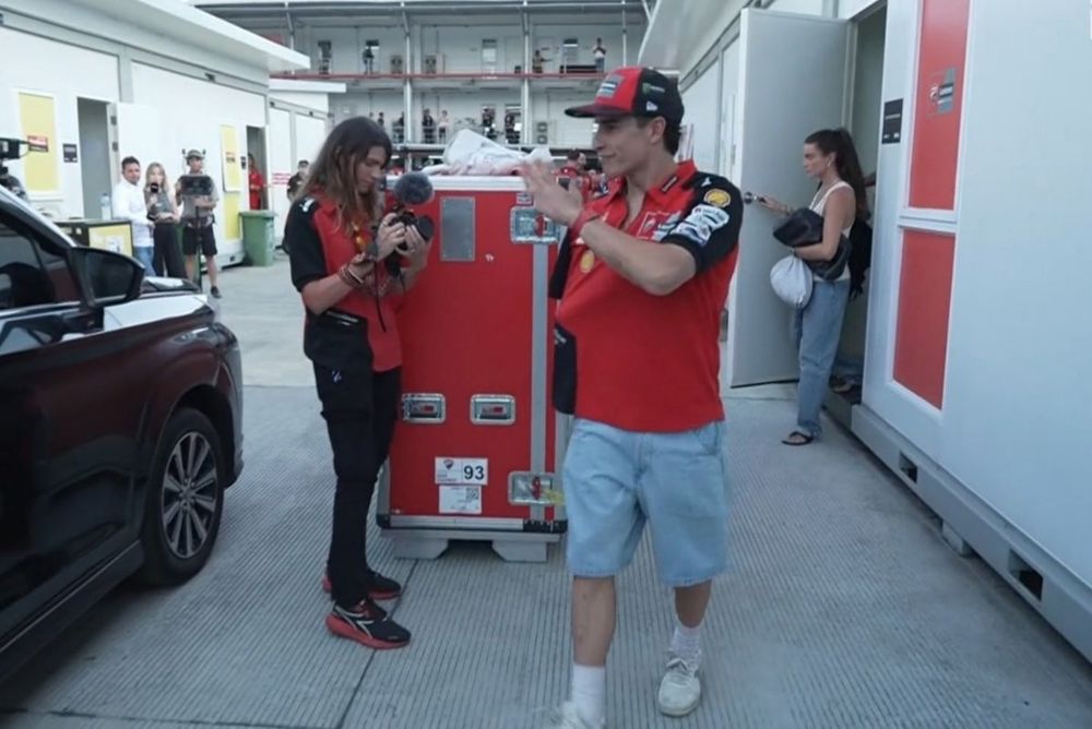 Marc Márquez, en cabestrillo