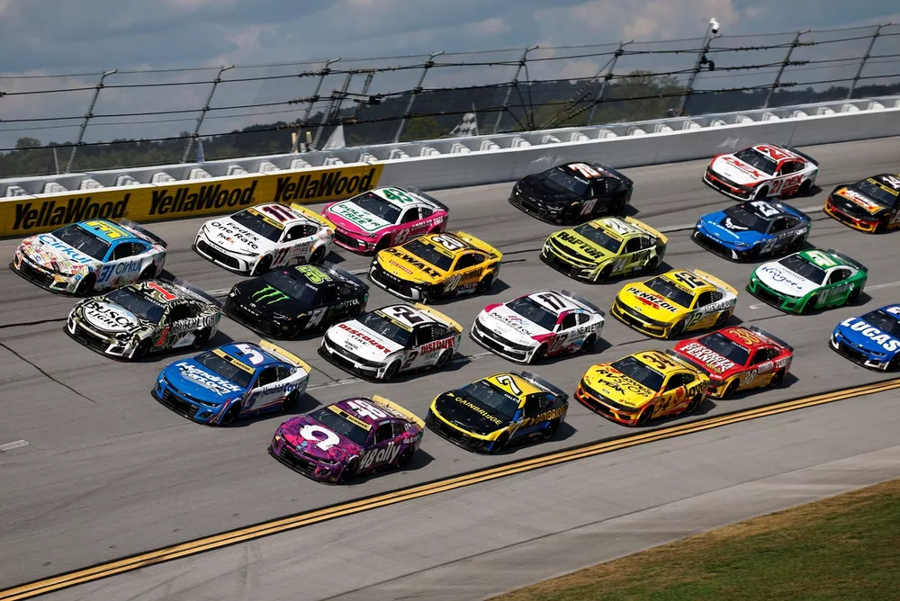 Four-wide action at Talladega
