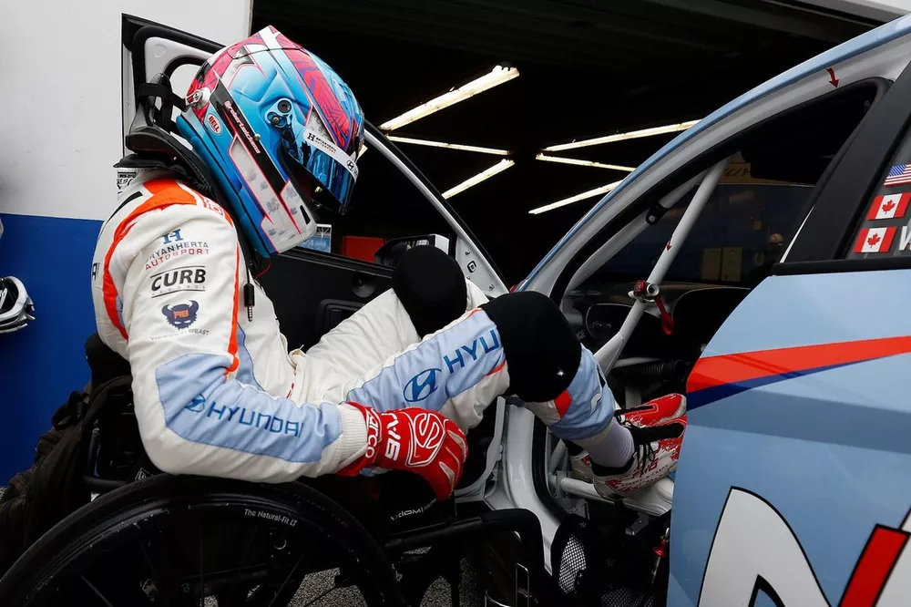 #33: Bryan Herta Autosport w/ Curb-Agajanian, Hyundai Elantra N TCR, TCR: Robert Wickens