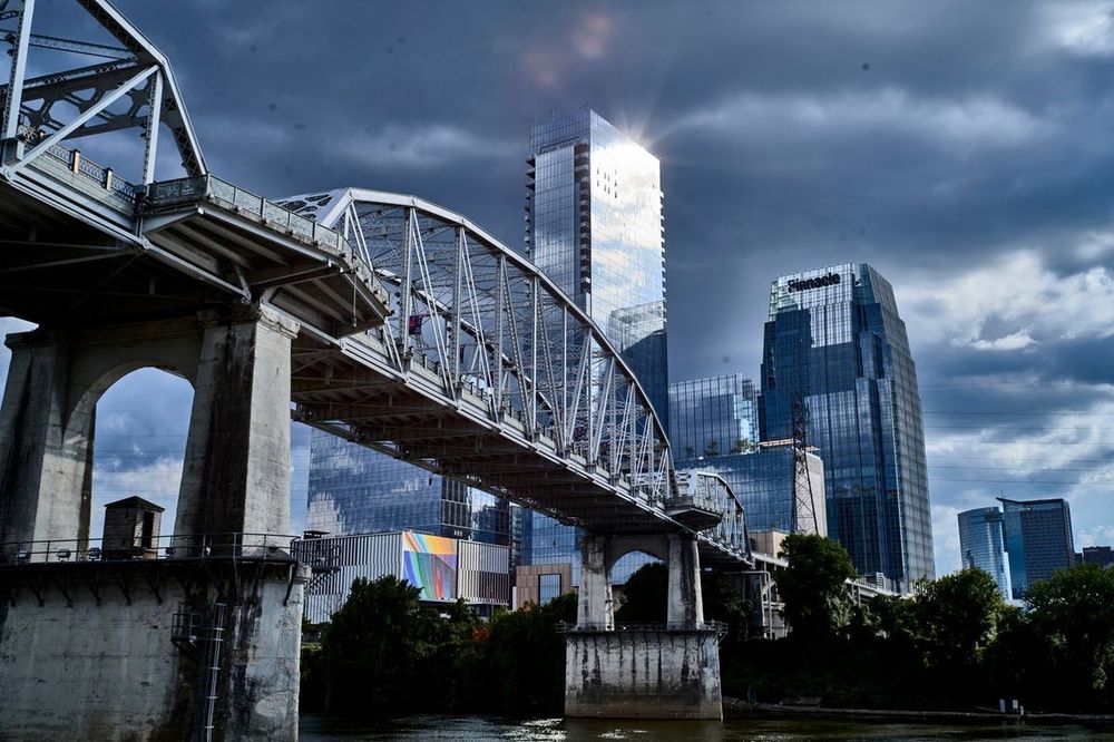 Vista do horizonte de Nashville a partir da pista