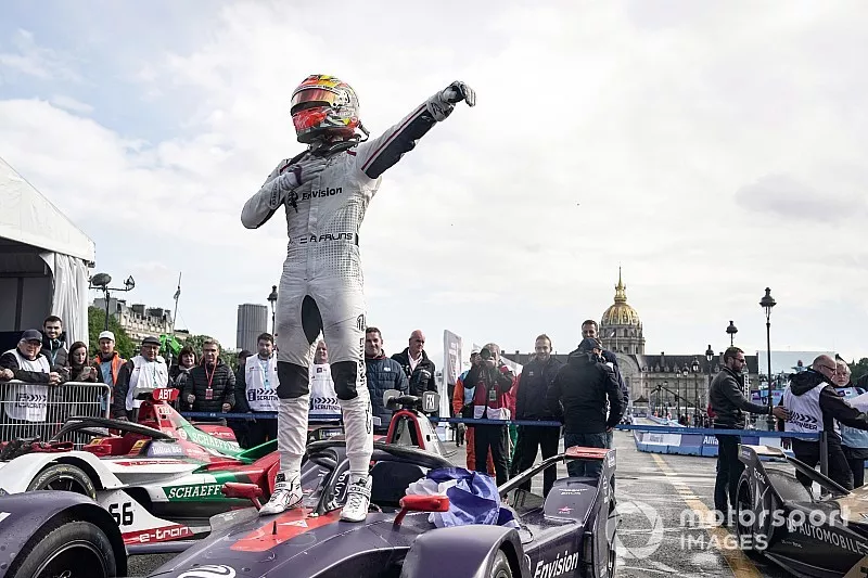 Race winnaar Robin Frijns,  Envision Virgin Racing, Audi e-tron FE05