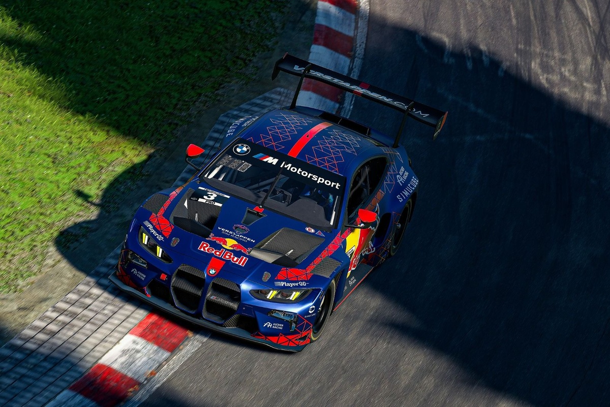 Verstappen tranforme le Team Redline en Verstappen Sim Racing