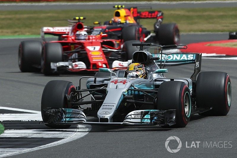 Lewis Hamilton, Mercedes AMG F1 W08, Kimi Raikkonen, Ferrari SF70H, Max Verstappen, Red Bull Racing 