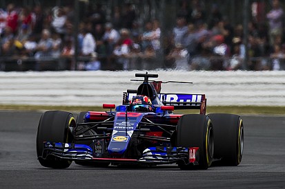 Villeneuve: Kvyatnak gyors az F1, maradjon otthon