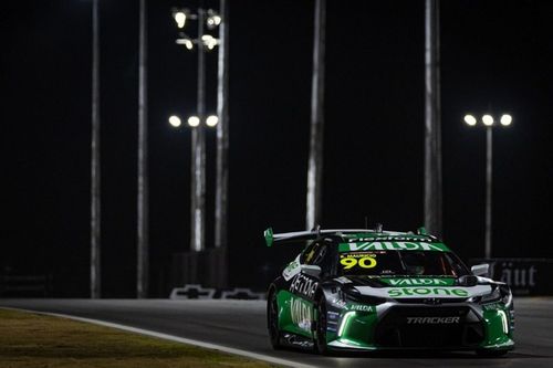Stock Car: Ricardo Maur&iacute;cio comanda e vence sprint de Cuiab&aacute;