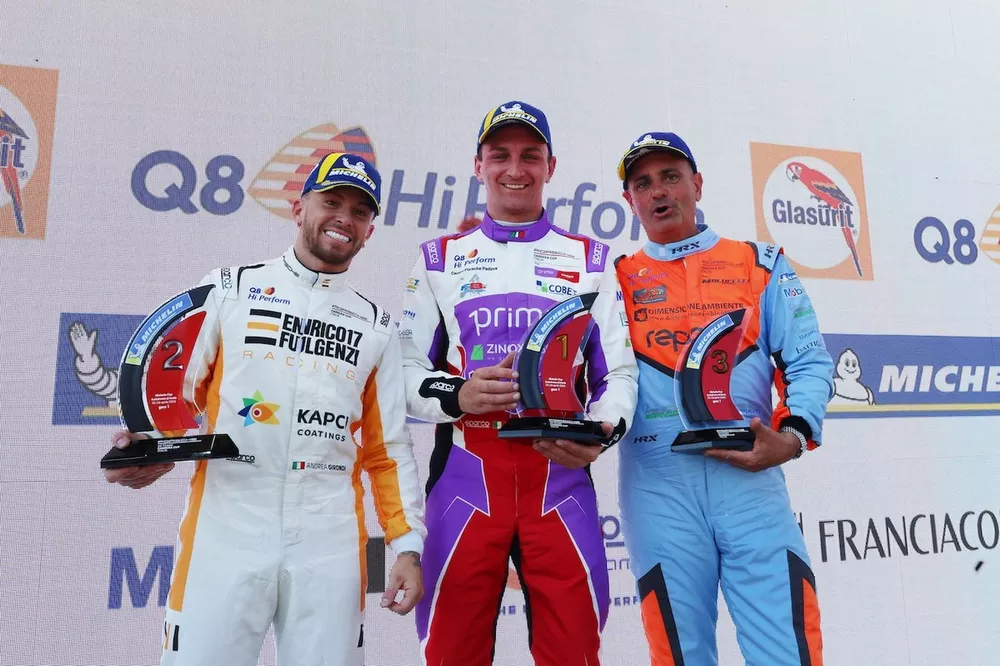 Gara 1 della Porsche Carrera Cup Italia a Imola