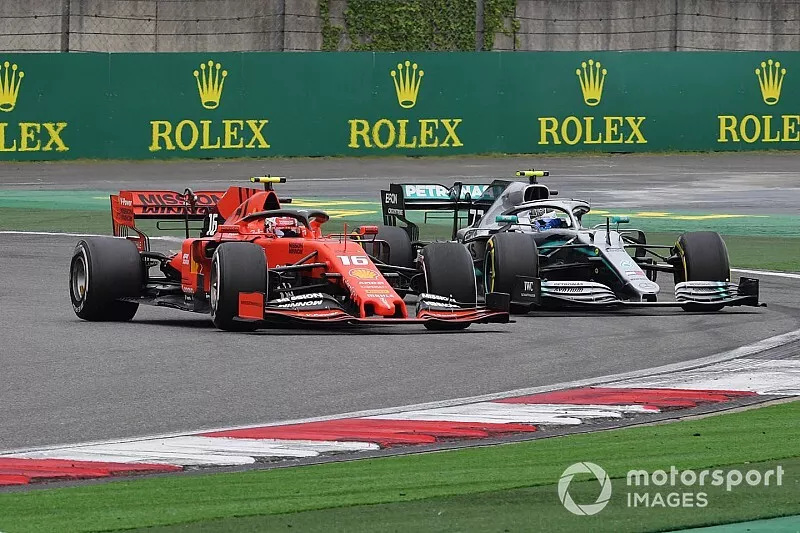 Charles Leclerc, Ferrari SF90, Valtteri Bottas, Mercedes AMG W10