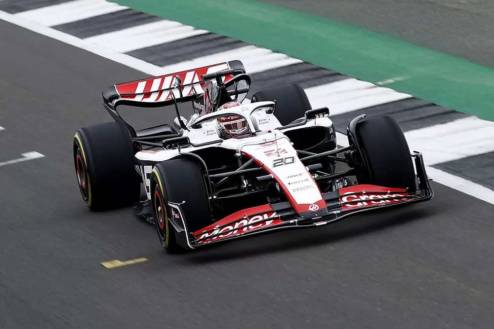 Kevin Magnussen, Haas VF-23