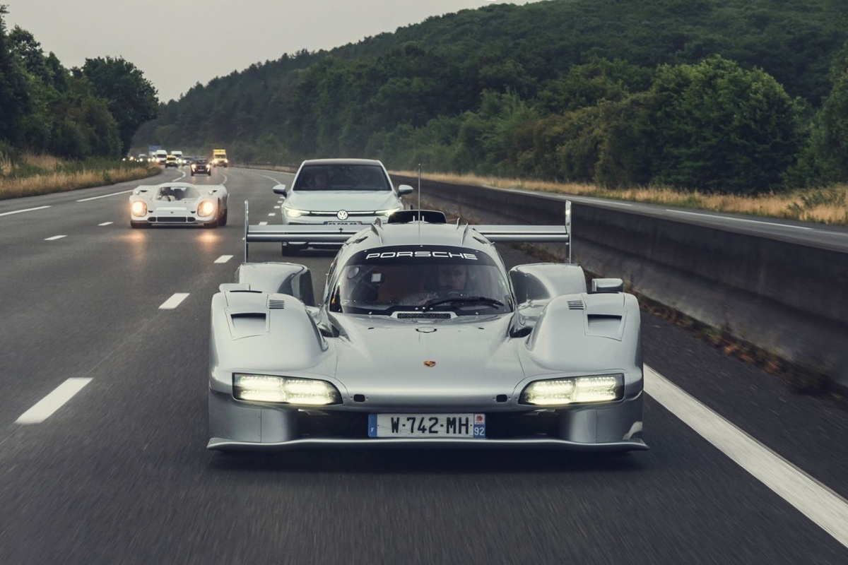 もとみ ギャラリー】ポルシェ、2023年デビューのLMDhマシン『963』を発表