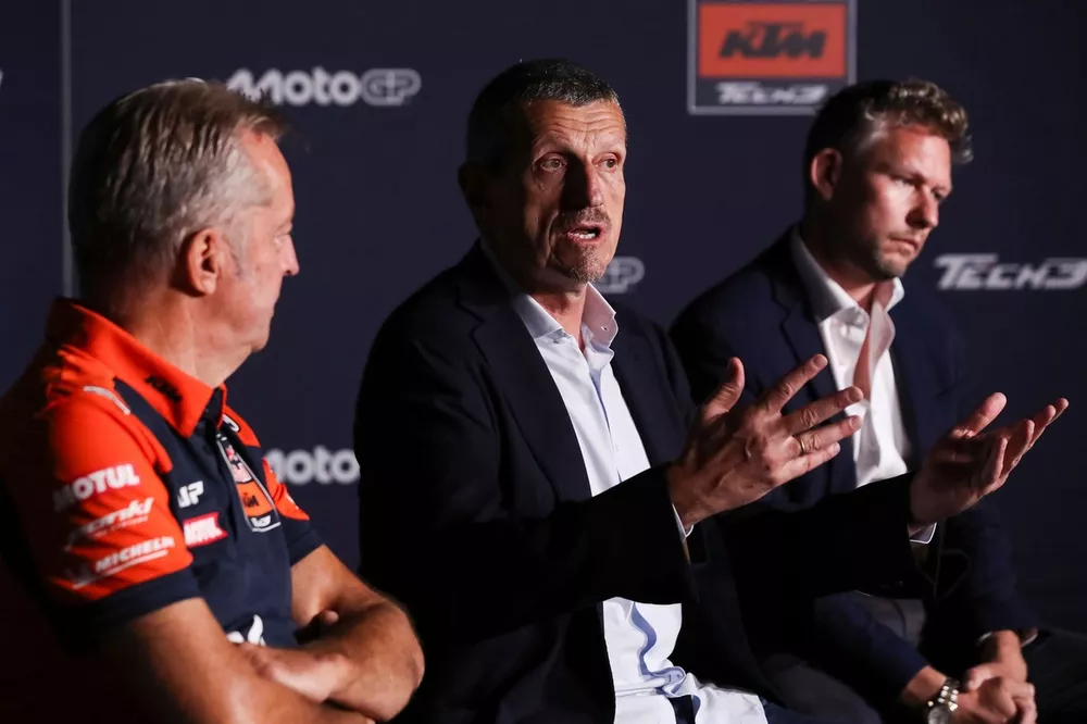 Guenther Steiner, Herve Poncharal, Richard Coleman, Red Bull KTM Tech3