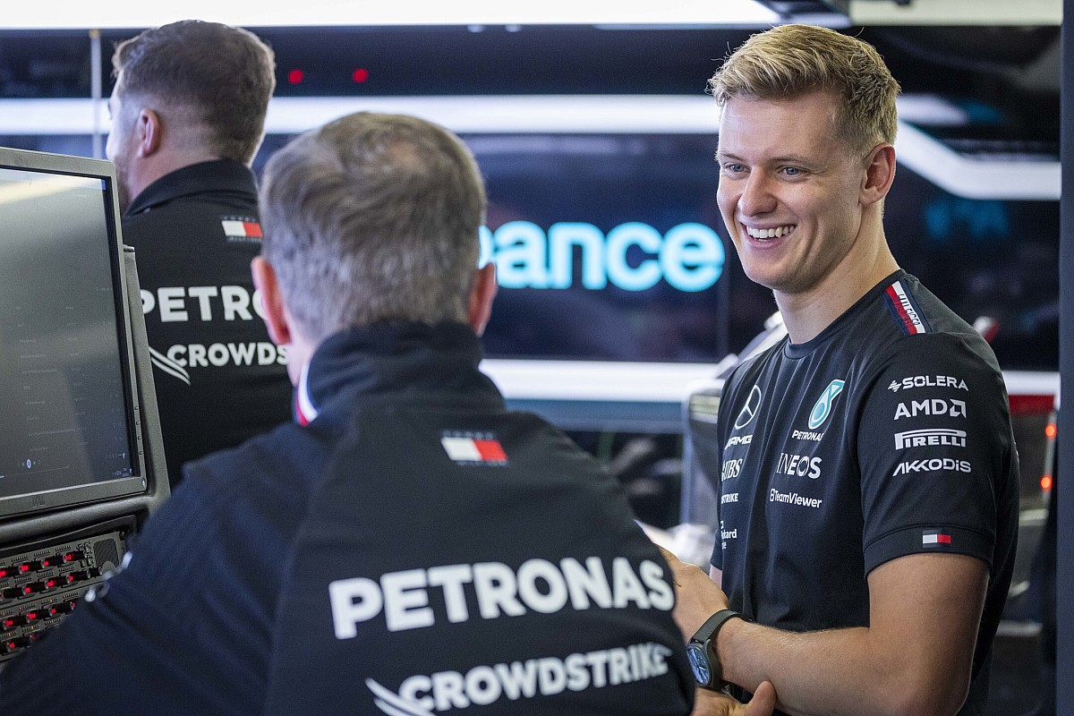Mick Schumacher, la clave del doblete de Mercedes en Barcelona